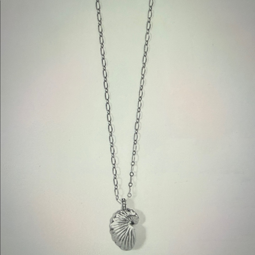 🏝️🆕🏝️Brighton Shells Around the World Paper Nautilus Shell Necklace NWT